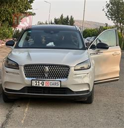 لینکۆڵن کۆرسەر